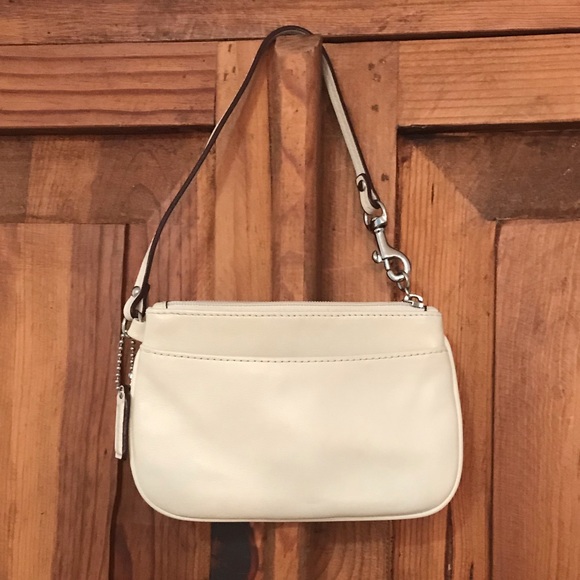 Coach white wristlet - Picture 2 of 7